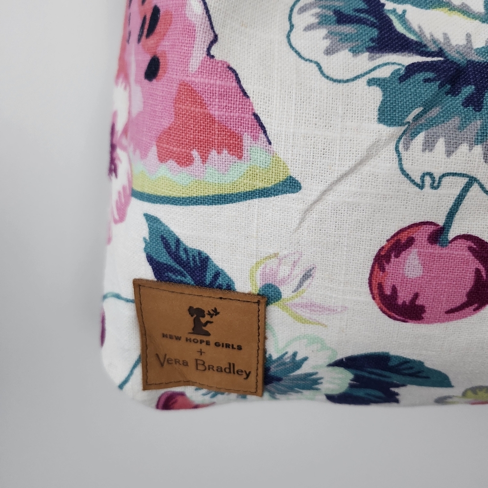 VERA BRADLEY New Hope Womens Floral Tropical Canvas Crossbody Bag NWT - Picture 2 of 9